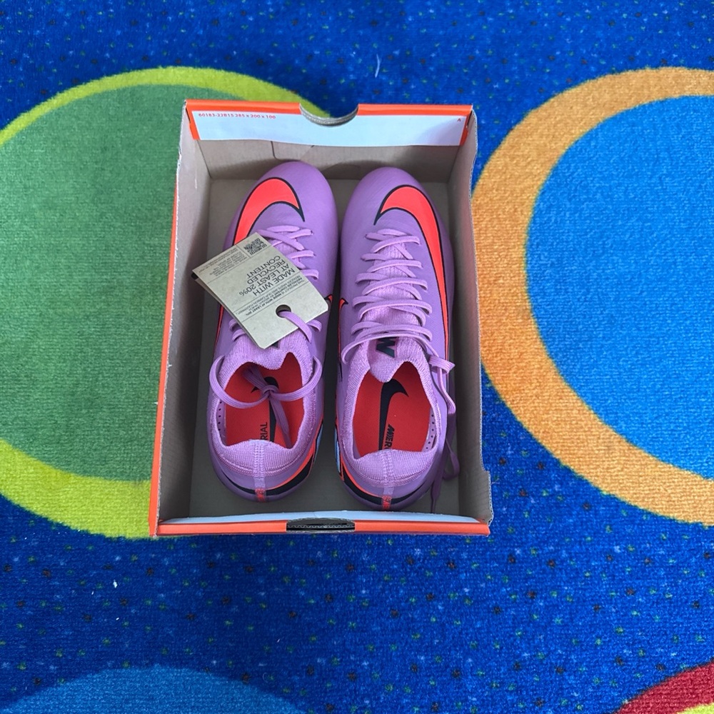Nike Men Purple Soccer Cleats with Pink Swoosh